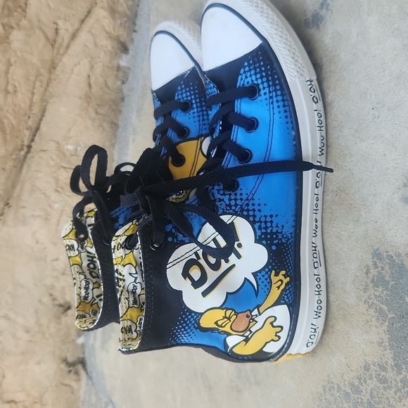 The Simpsons x Chuck Taylor All Star High 'Homer D'oh!' Men 6 Women 8 High Tops - Picture 3 of 14